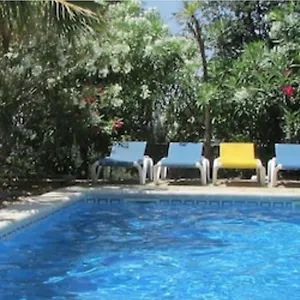 Cosy With Swimming Pool And Spacious Private Terrace Apartamento